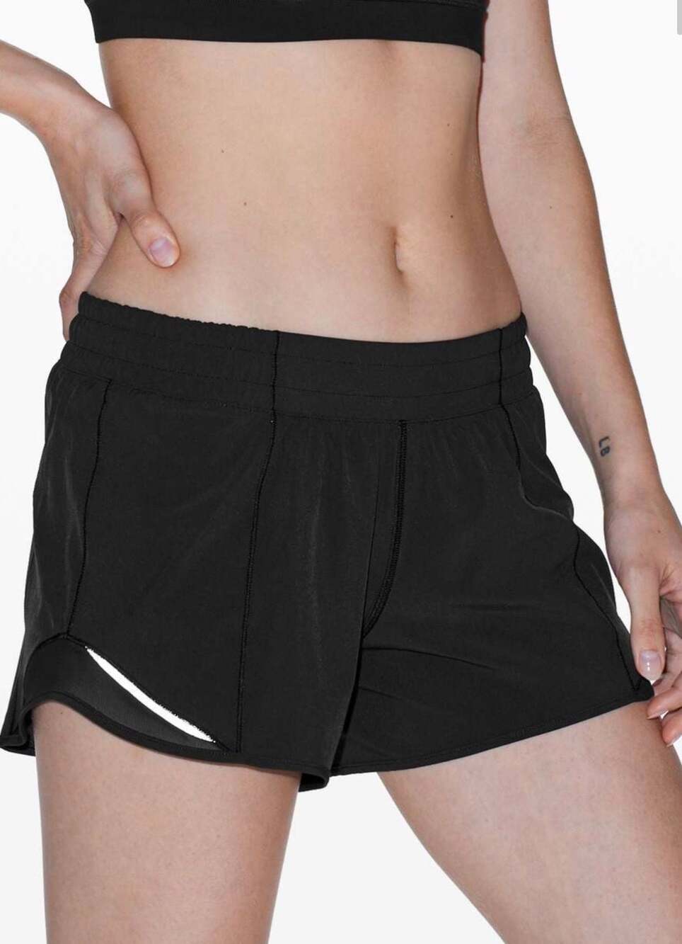 lululemon Hotty Hot Low-Rise Lined Short 4" Black - Picture 2 of 8